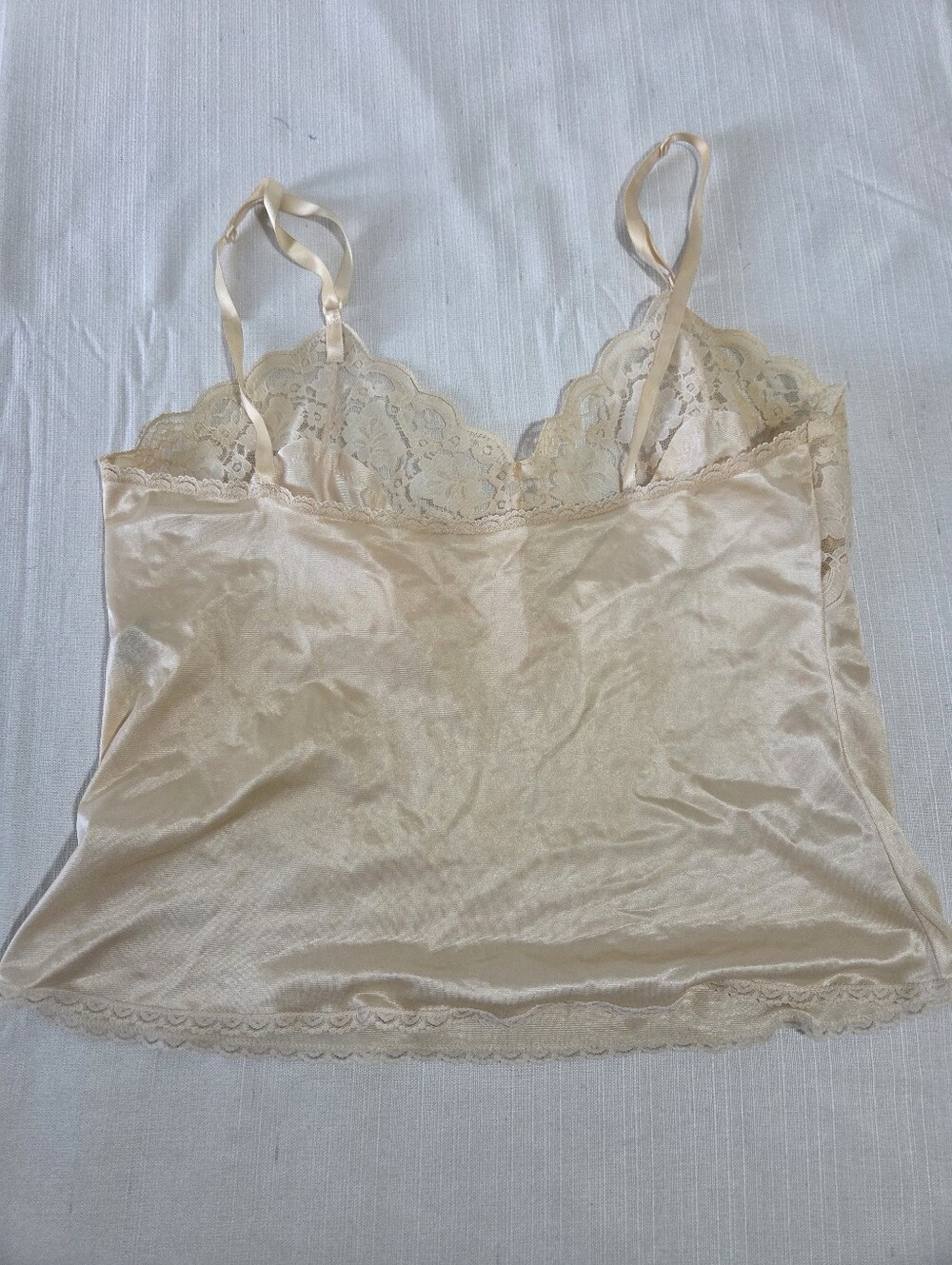 Vintage Silky Lace Trim Slip Undershirt Camisole Cream Medium 34 Bust 80s 90s - Picture 5 of 7